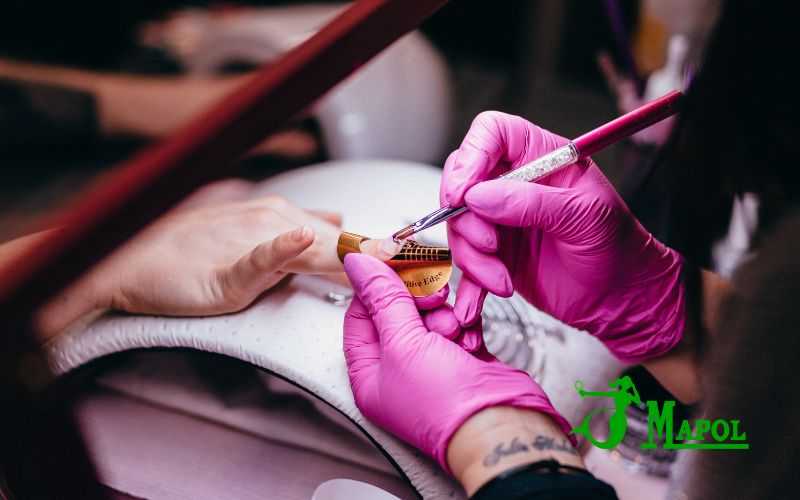 ACADEMIA MAPOL (16) FP en Estética y Belleza Sevilla